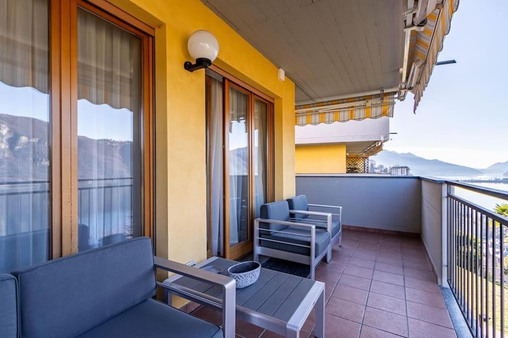 Wraparound Lake Views Bellavista Residence Campione dʼItalia المظهر الخارجي الصورة