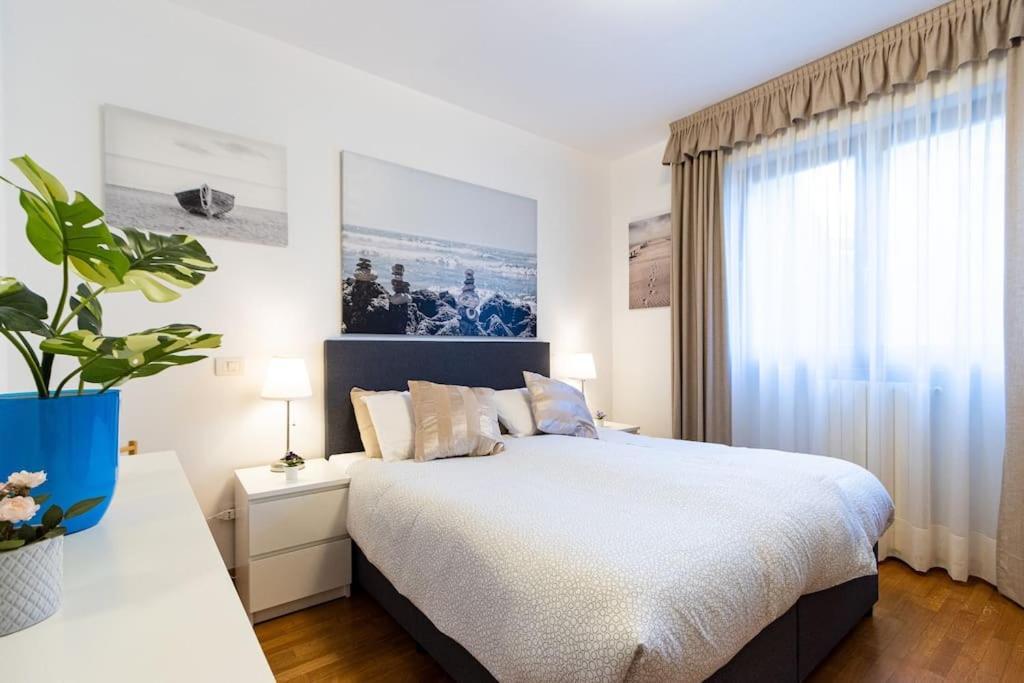 Wraparound Lake Views Bellavista Residence Campione dʼItalia المظهر الخارجي الصورة